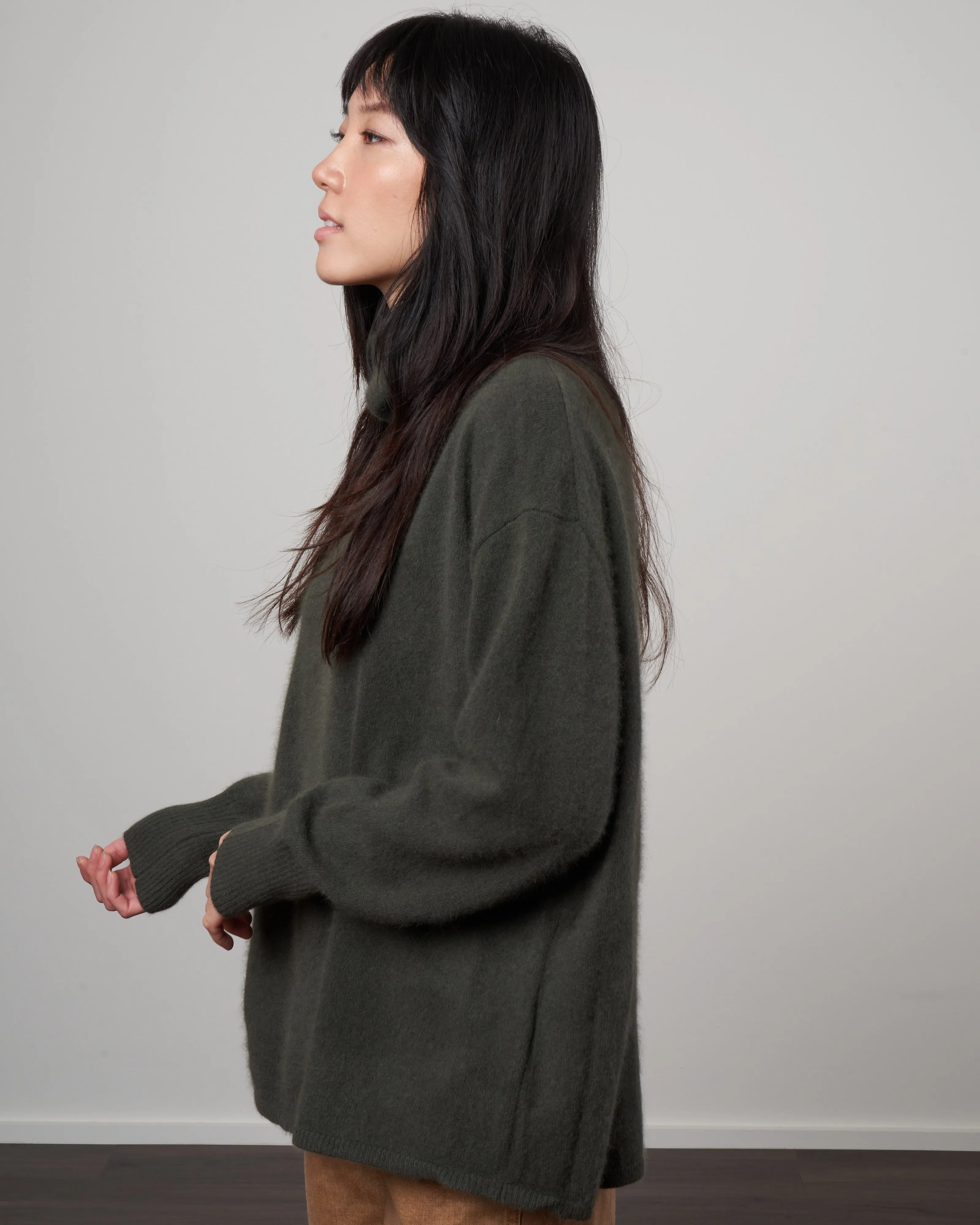 cashmere simple turtleneck sweater - khaki