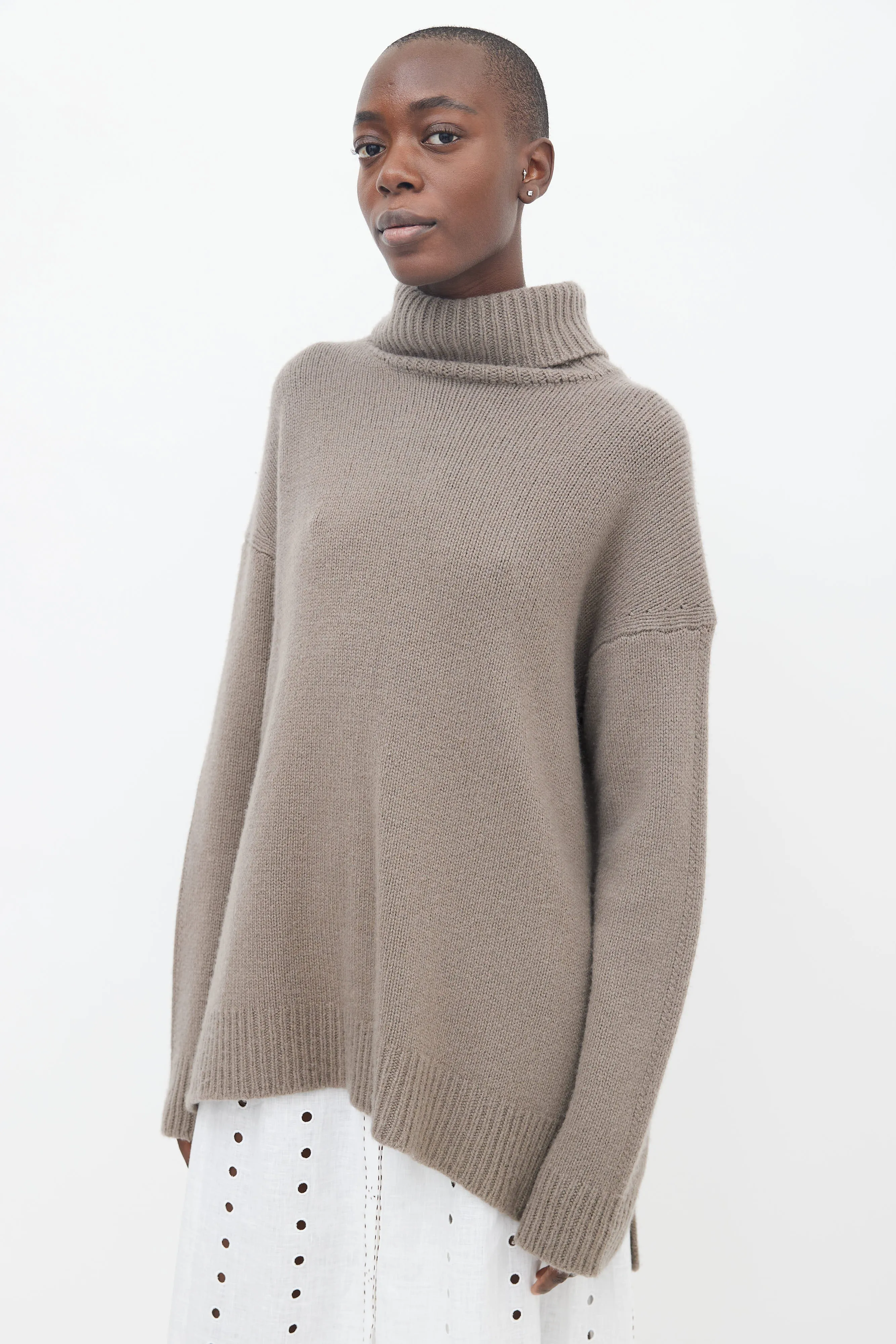 Grey Cashmere Knit Turtleneck Sweater