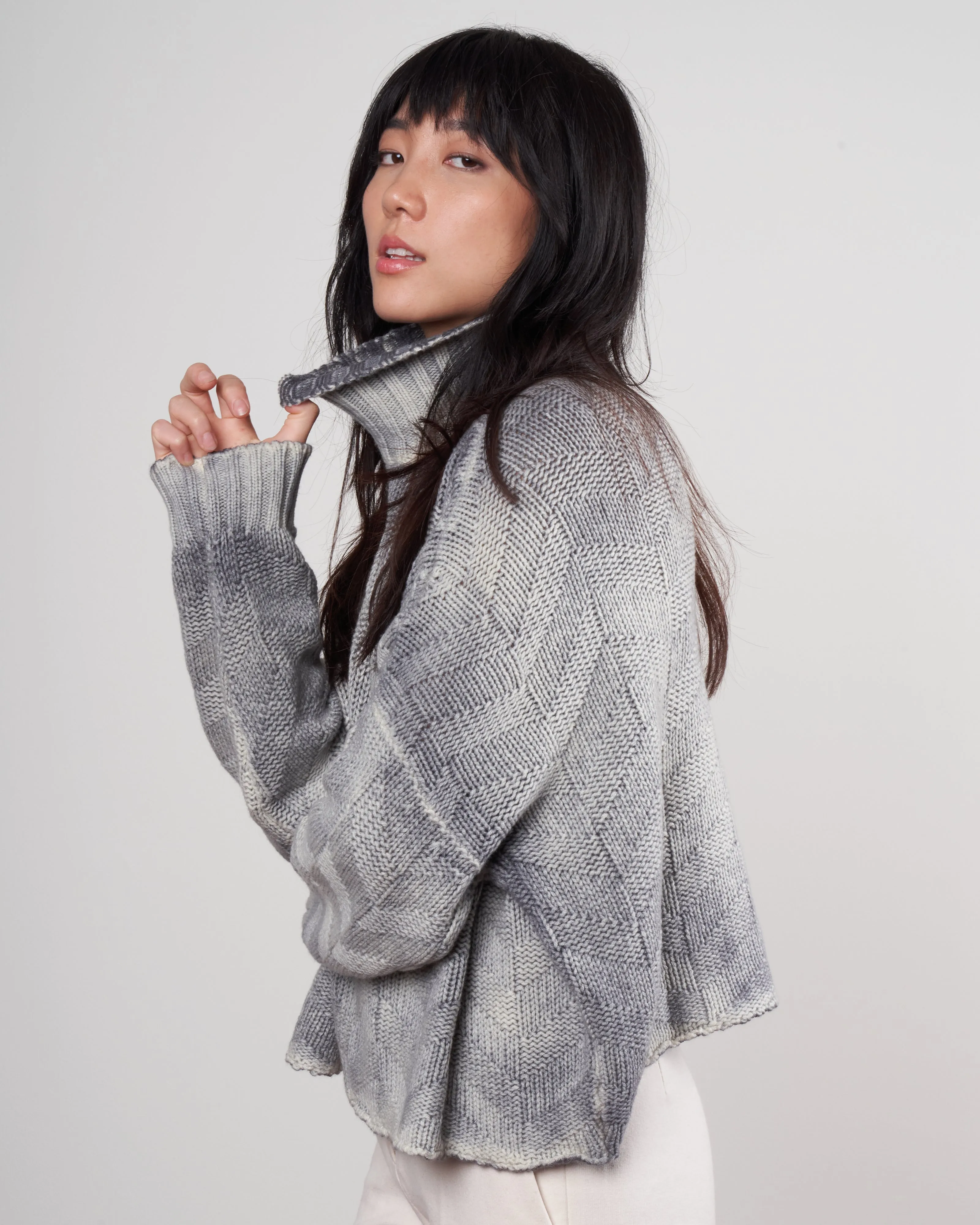 high neck pullover in geometric stitch - ghiaccio